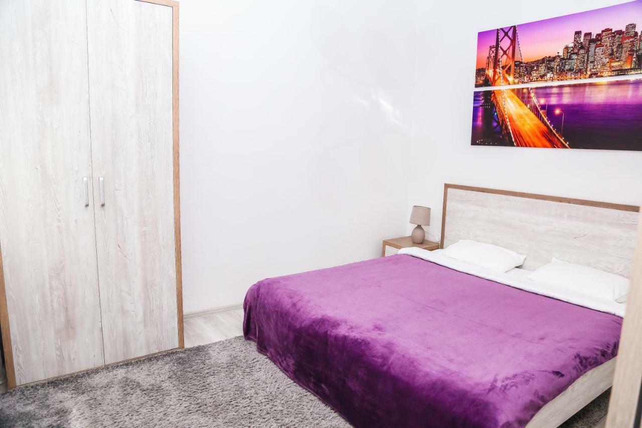 Square Apartments Odessa Extérieur photo